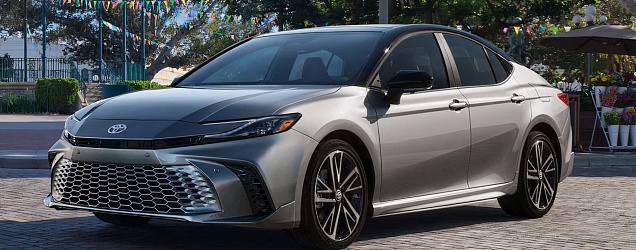 Toyota Camry (XV80) 2025: новая глава легенды